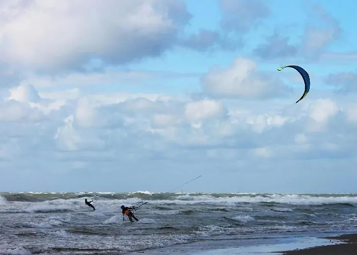 Strandhaus Direkt Am By Interhome Hébergement de vacances Wijk aan Zee